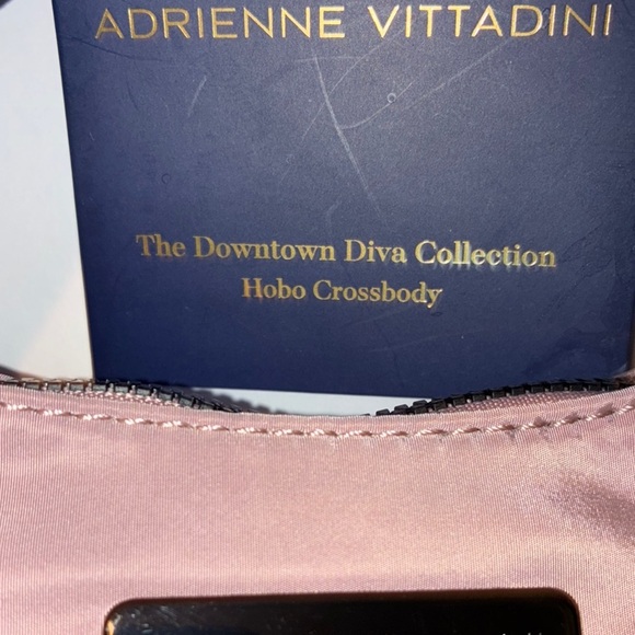 Pink Shoulder Bag with Chain Strap - Picture 3 of 10